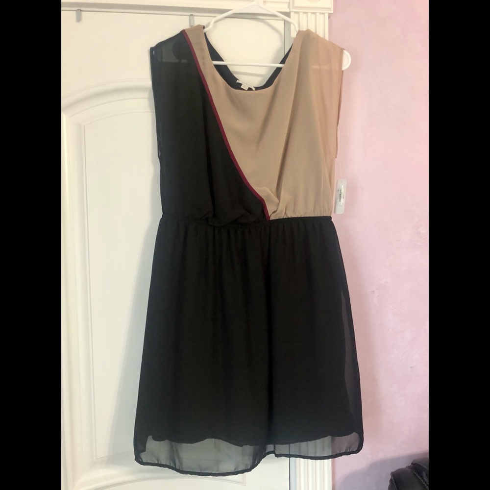 NEW Tan and Black Dress with Fitted Waist Band